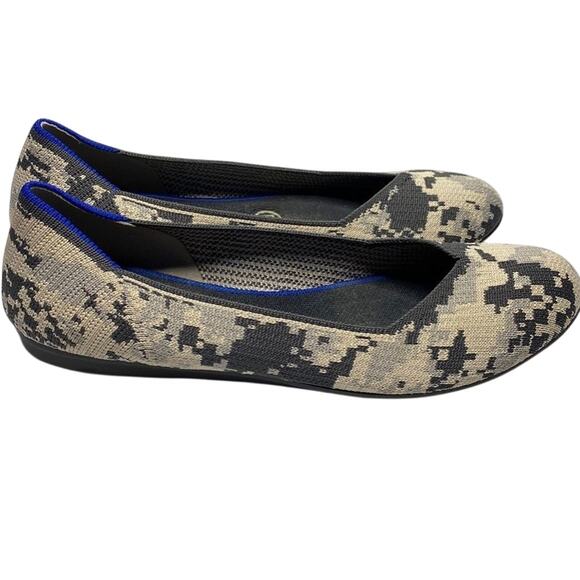 Limited edition Retired Rothy's Ash Gray Camo Flats Size 7.5 - Picture 3 of 4